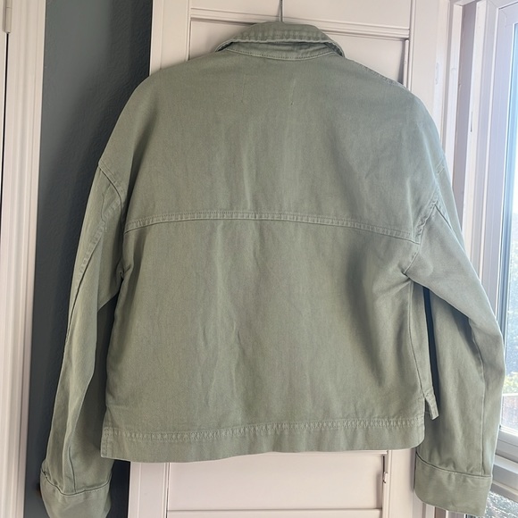 Pull&Bear women’s XS green twill buttoned jacket, light wear, great for spring! - Picture 2 of 5